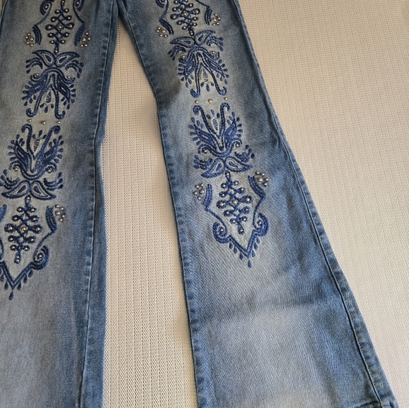 Vintage Sweet November 40 Embroidered Wide Leg Jeans - Picture 3 of 14